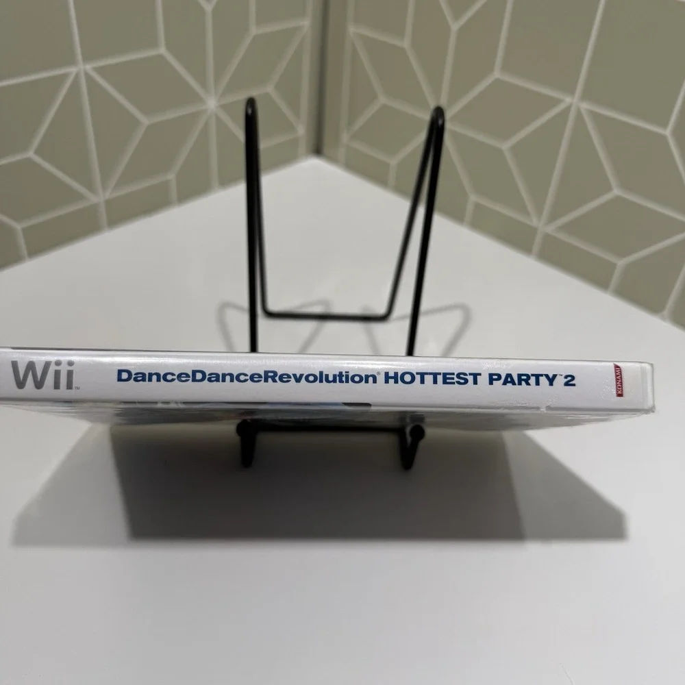 New In Box - Konami Dance Revolution: Hottest Party 2 (Nintendo Wii, 2008)‎